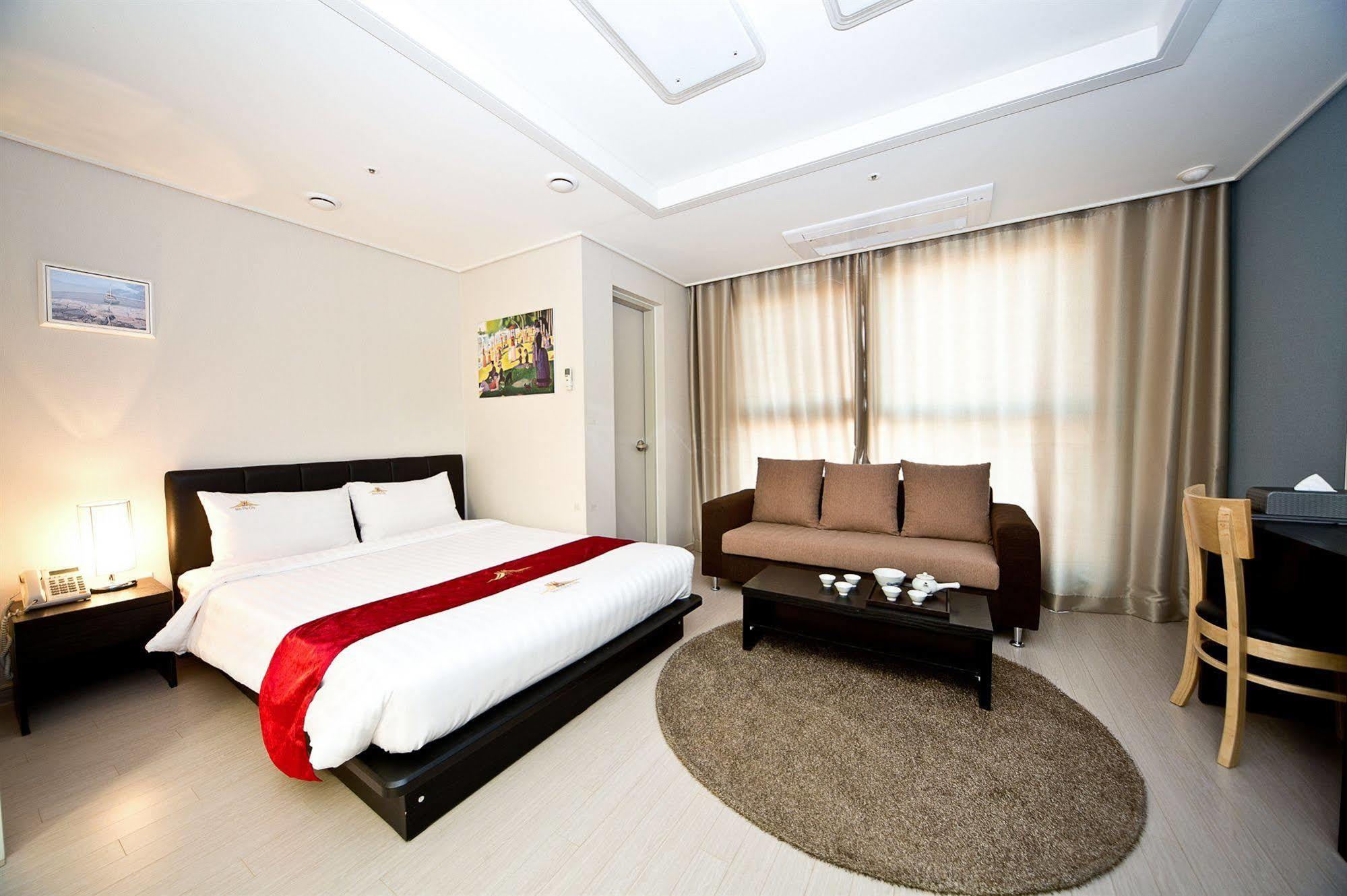 Inn-the City Nonhyun Seoul